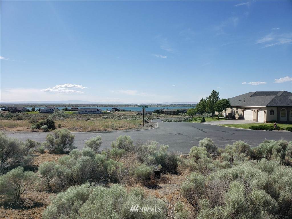 8153 Dune Lakes Rd - Photo 1