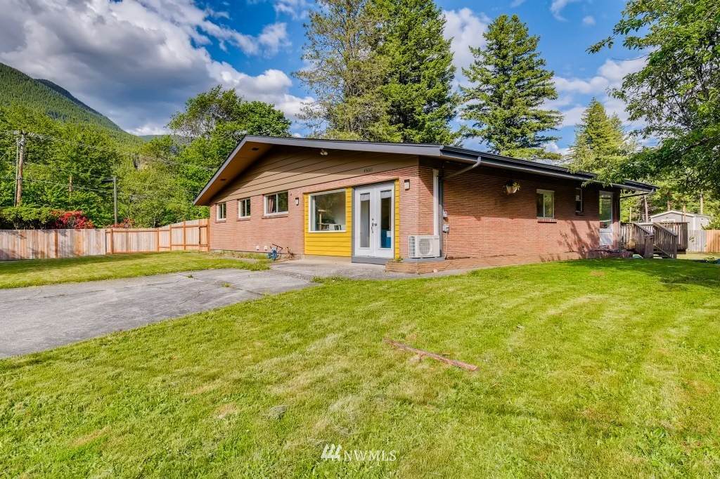 43605 Tanner Road - Photo 1