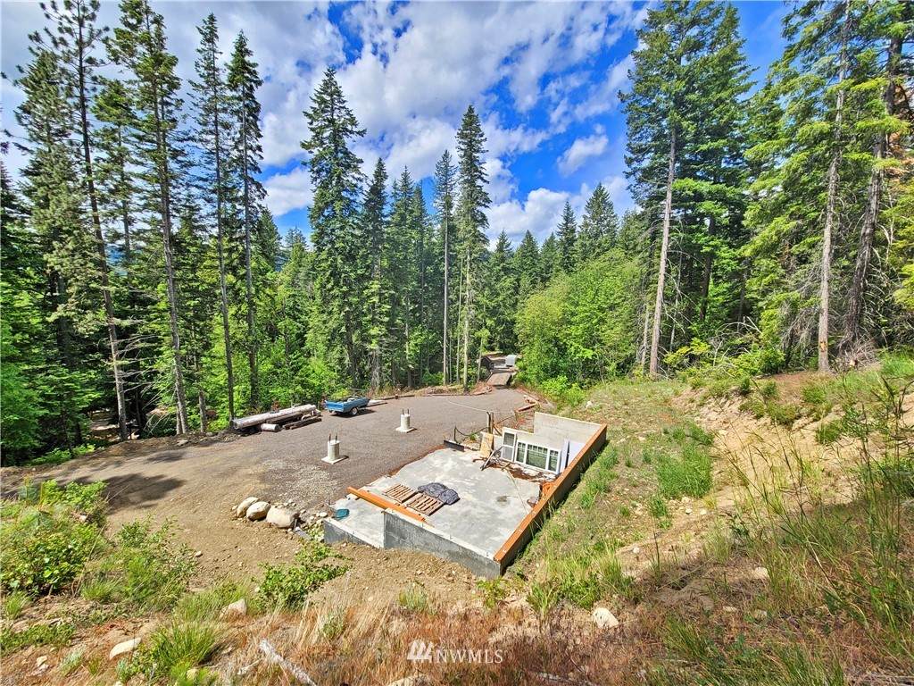 440 Spring Creek Road - Photo 1