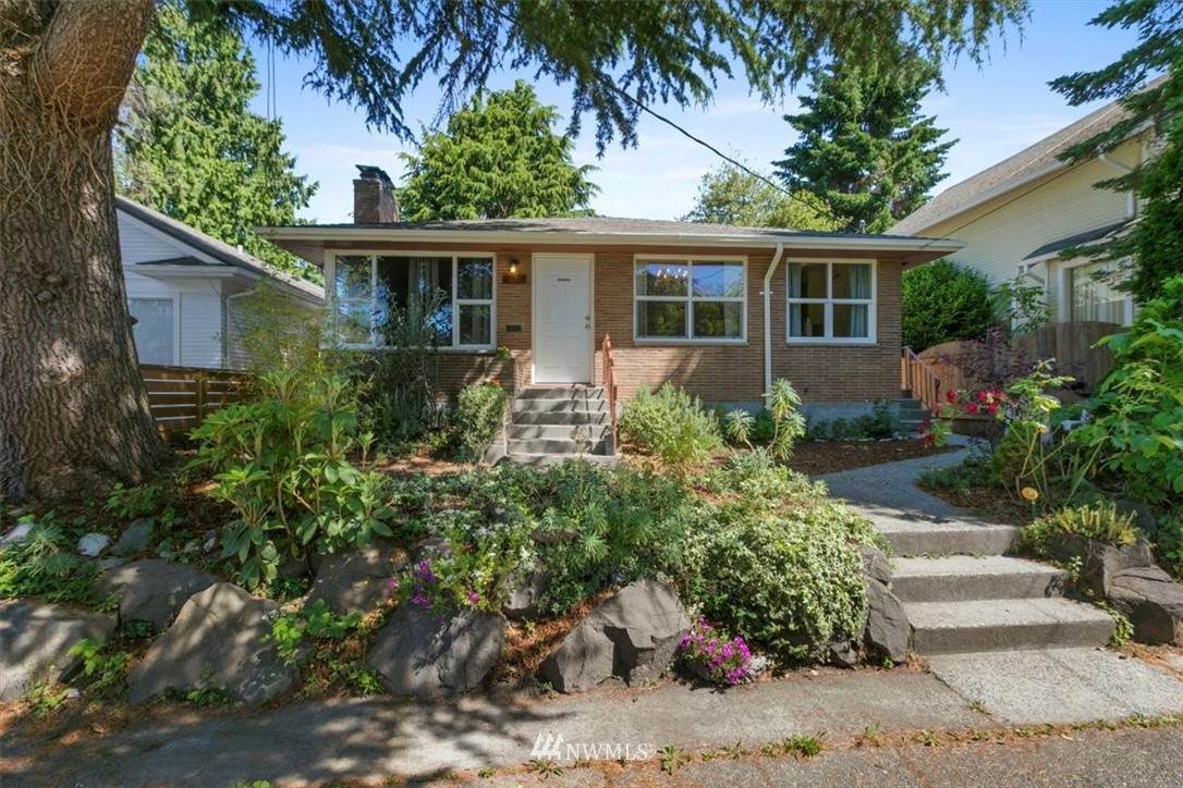 140 82nd Street - Photo 1