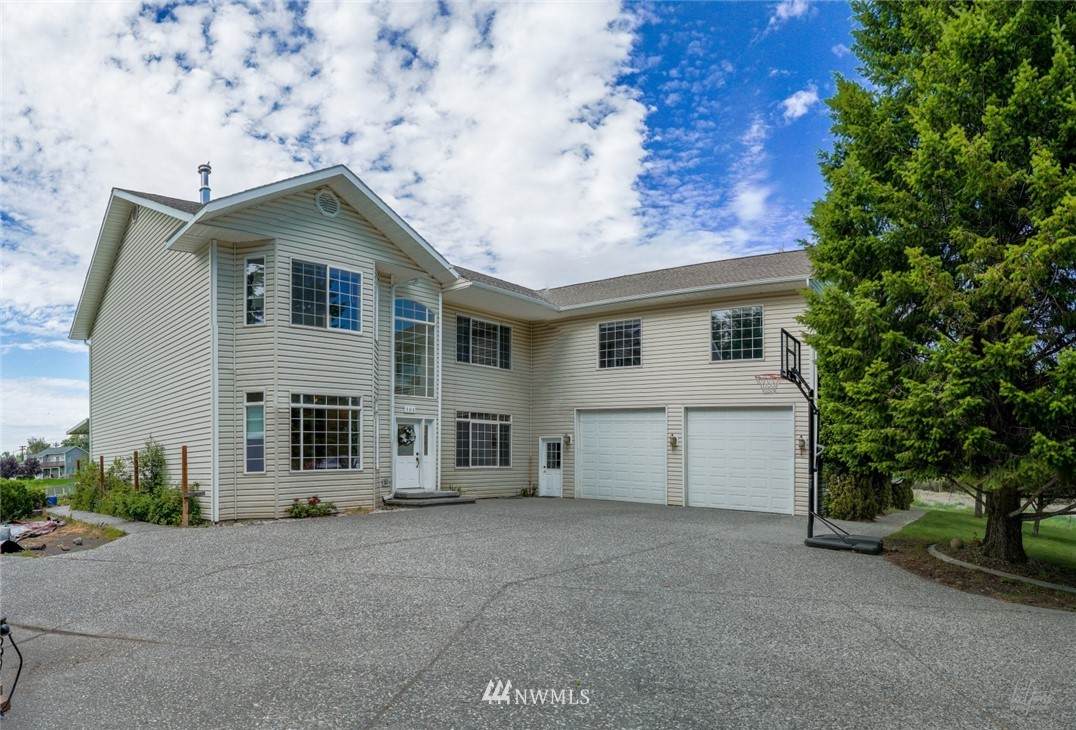 506 Sandalwood Place - Photo 1