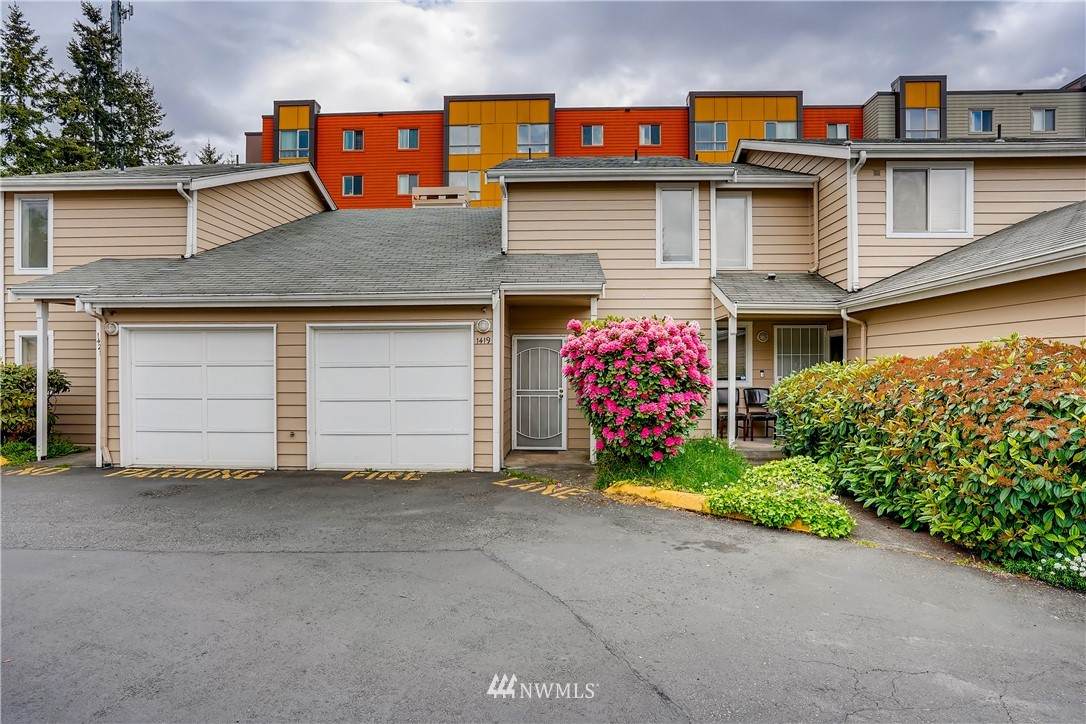 1419 308th Lane - Photo 1