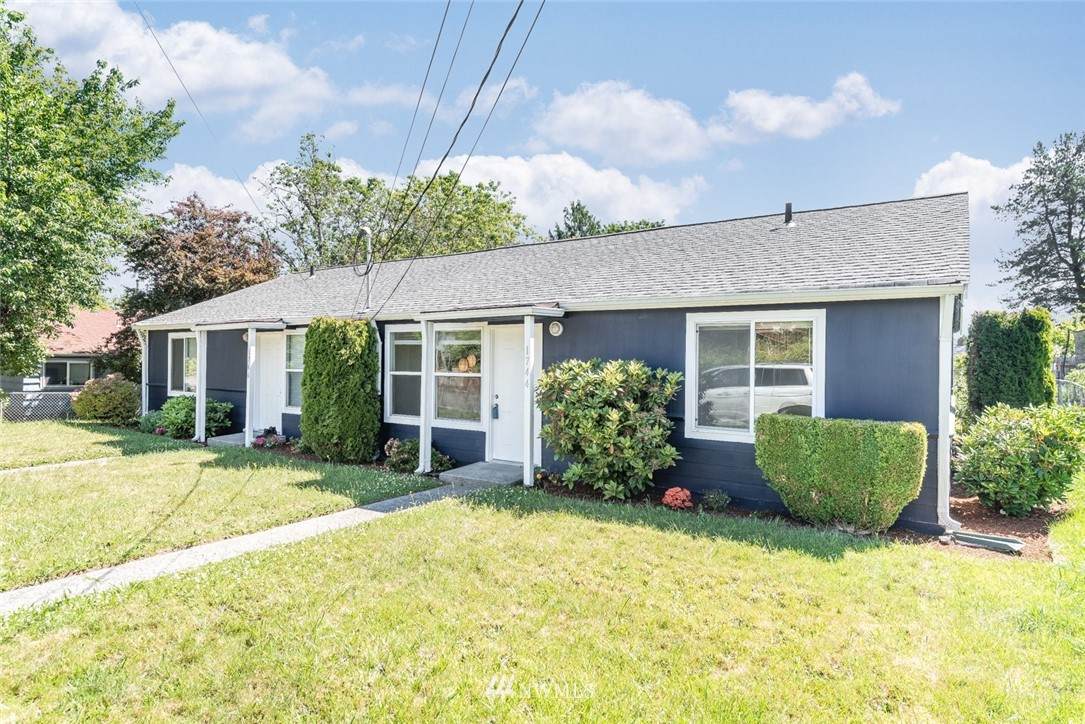 1744 Rainier Avenue - Photo 1