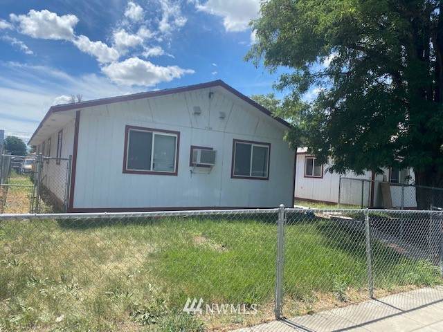 1112 Cherry Avenue - Photo 1