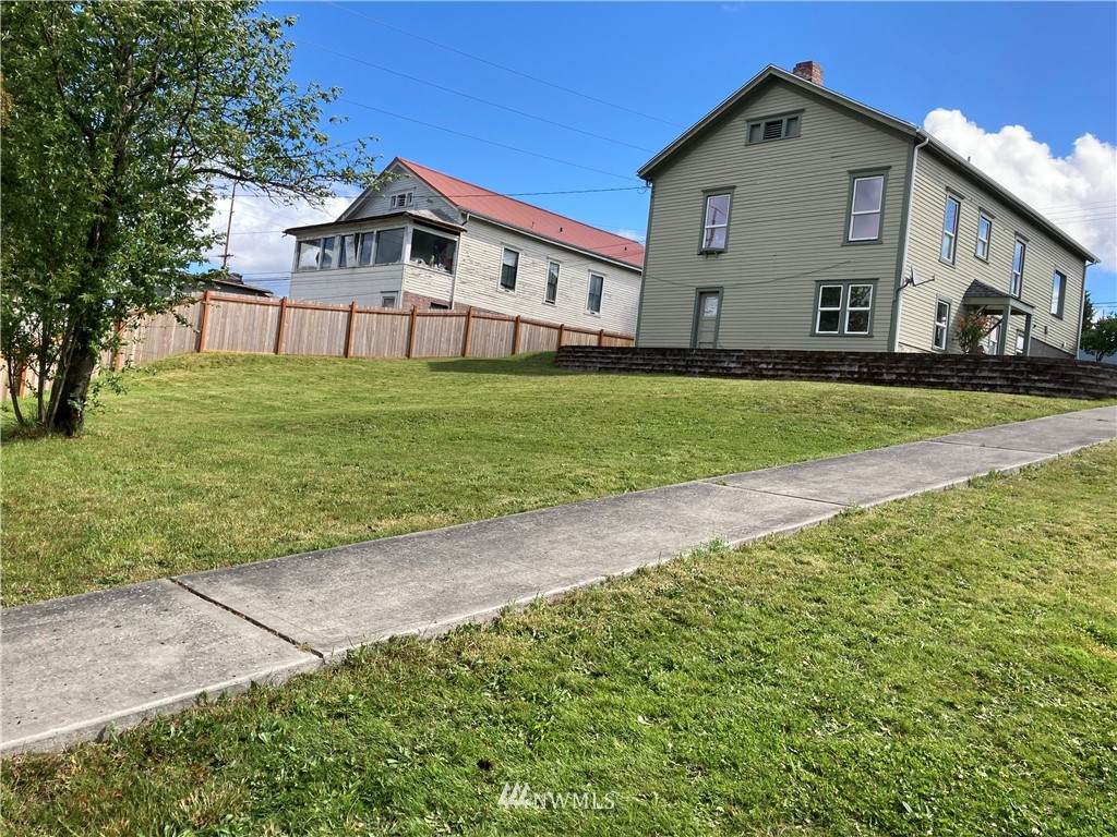 3220 Roosevelt Street - Photo 1