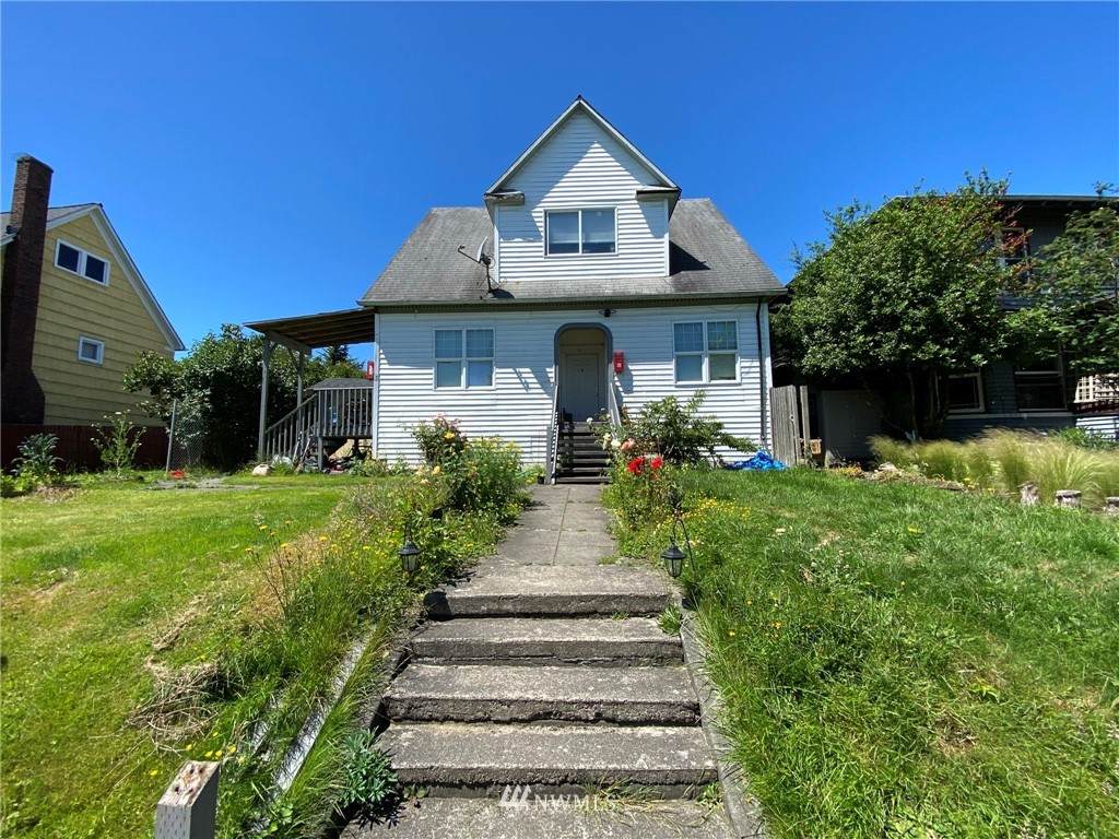 2216 Hoyt Avenue - Photo 1
