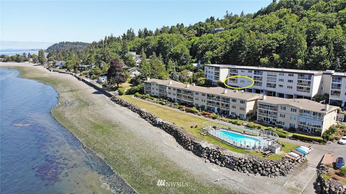 10203 47th Avenue - Photo 1