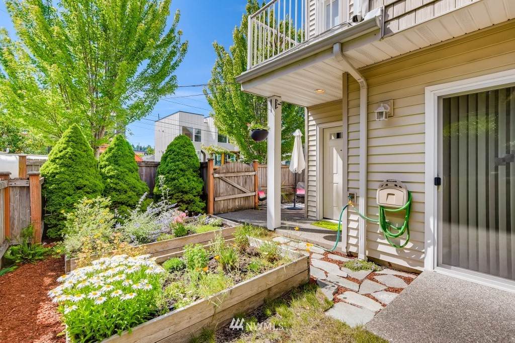 14350 Stone Avenue - Photo 1