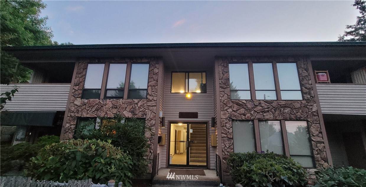 12501 17th Avenue - Photo 1