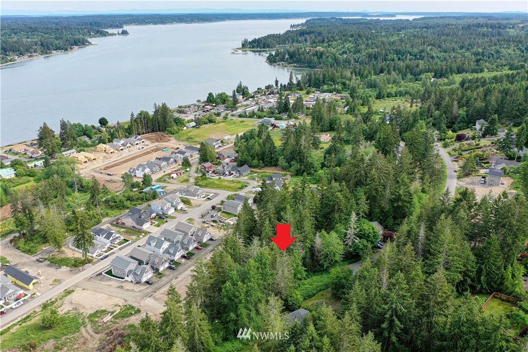 210 Allynview Drive - Photo 1