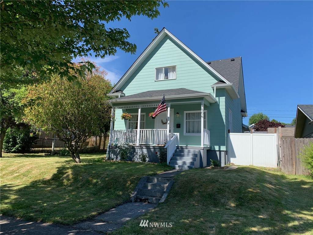 4506 Thompson Avenue - Photo 1