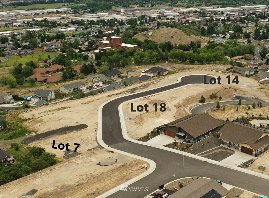 611 Vista Del Sol - Photo 1