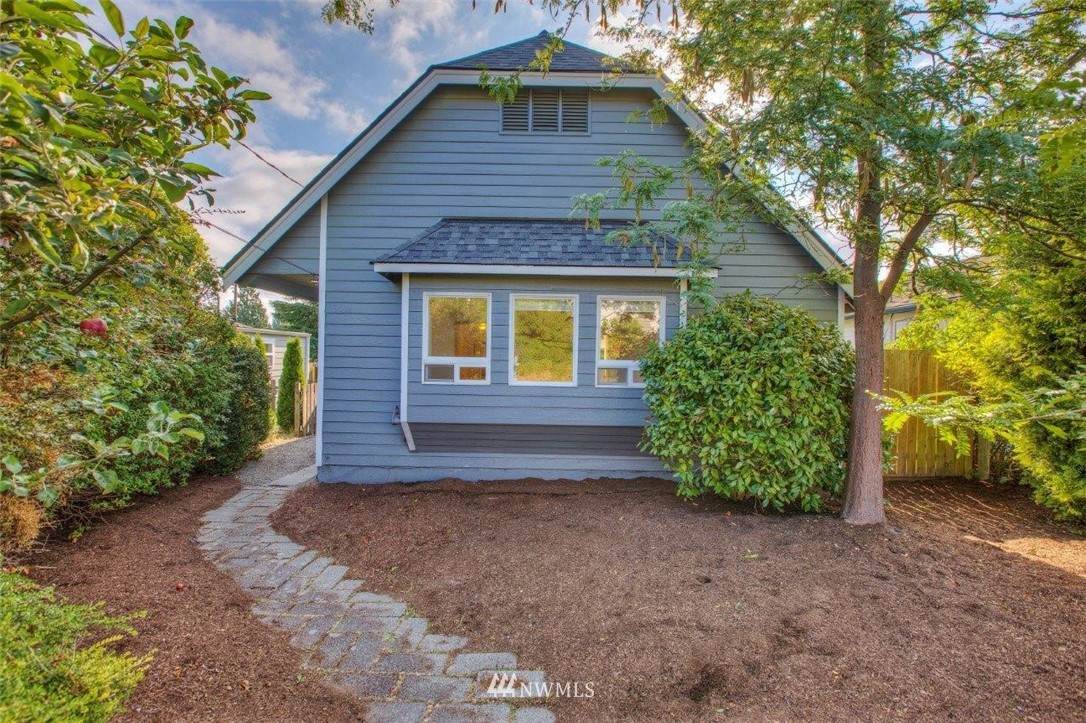 9024 7th Avenue - Photo 1