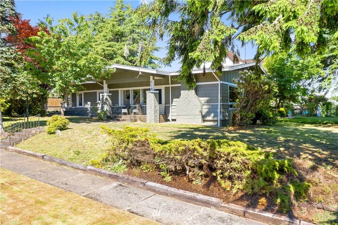 324 9th Street - Photo 1