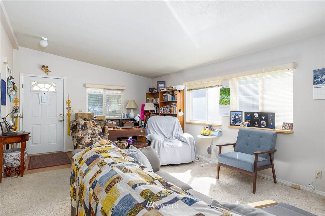 2021 Mahan Avenue - Photo 1