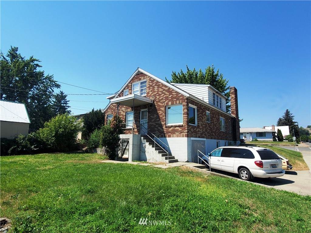 101 Birch Street - Photo 1