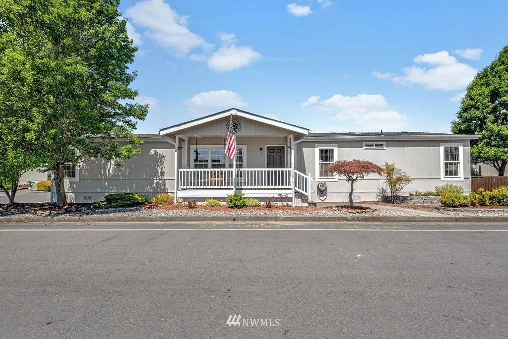 300 Pheasant Lane - Photo 1