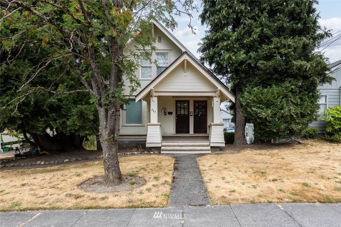 207 Evergreen Street - Photo 1