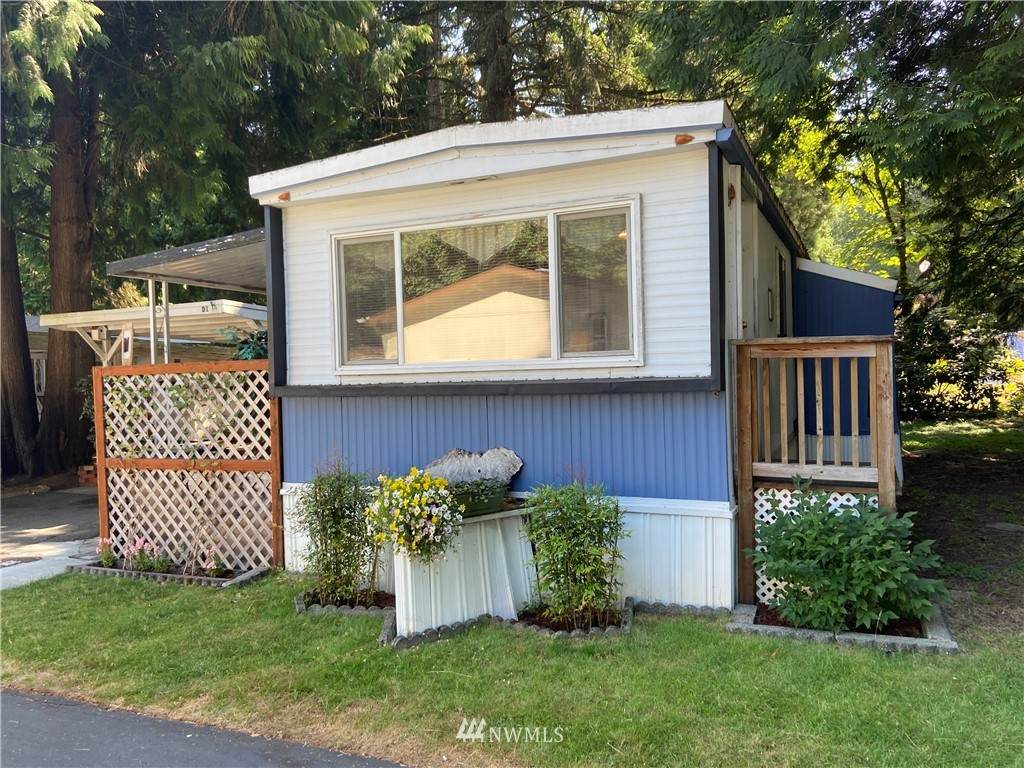 900 29th Street - Photo 1