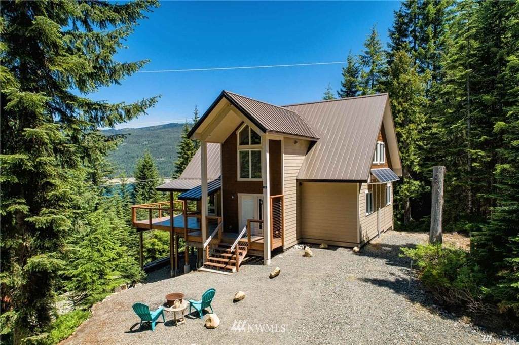 320 Lakeview Way - Photo 1
