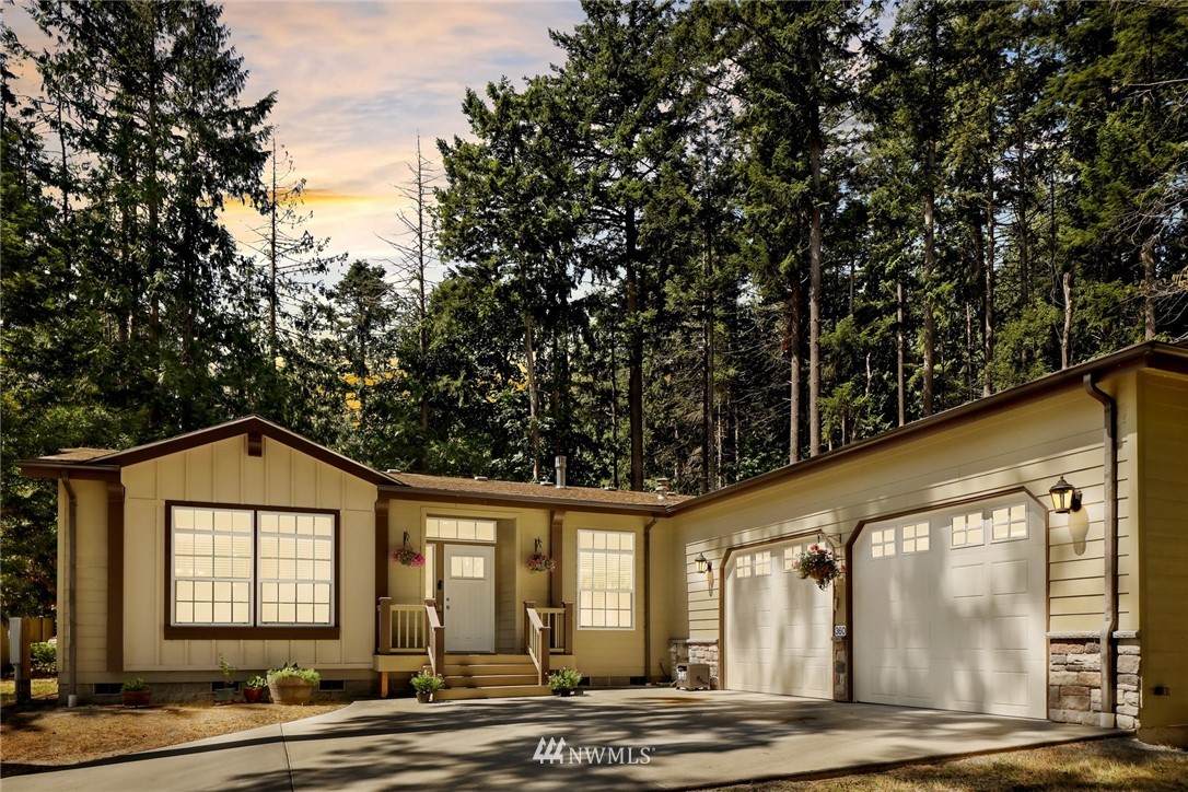 360 Chehalis Place - Photo 1