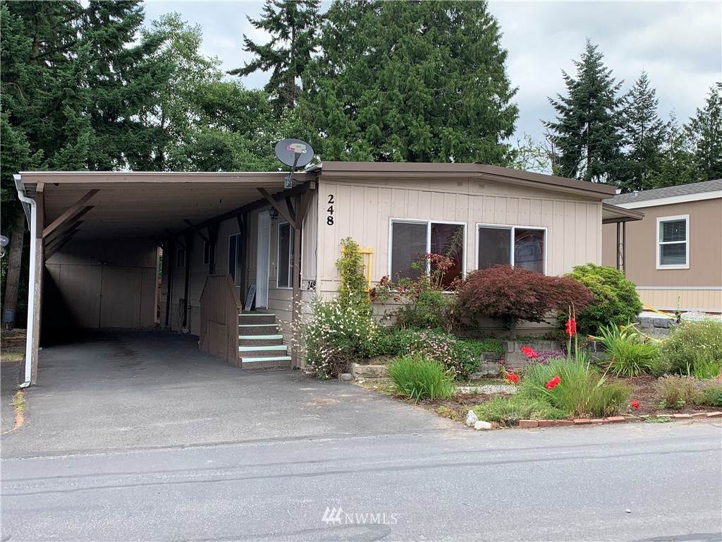 2101 324th Street - Photo 1