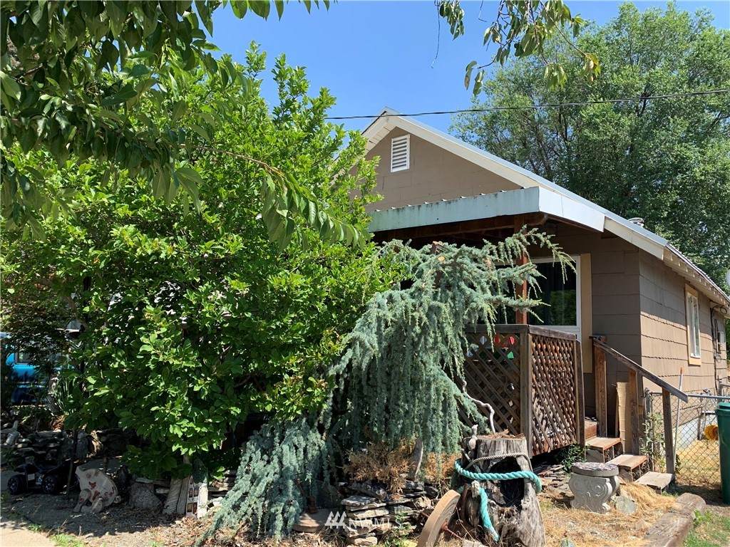 538 2nd Avenue - Photo 1