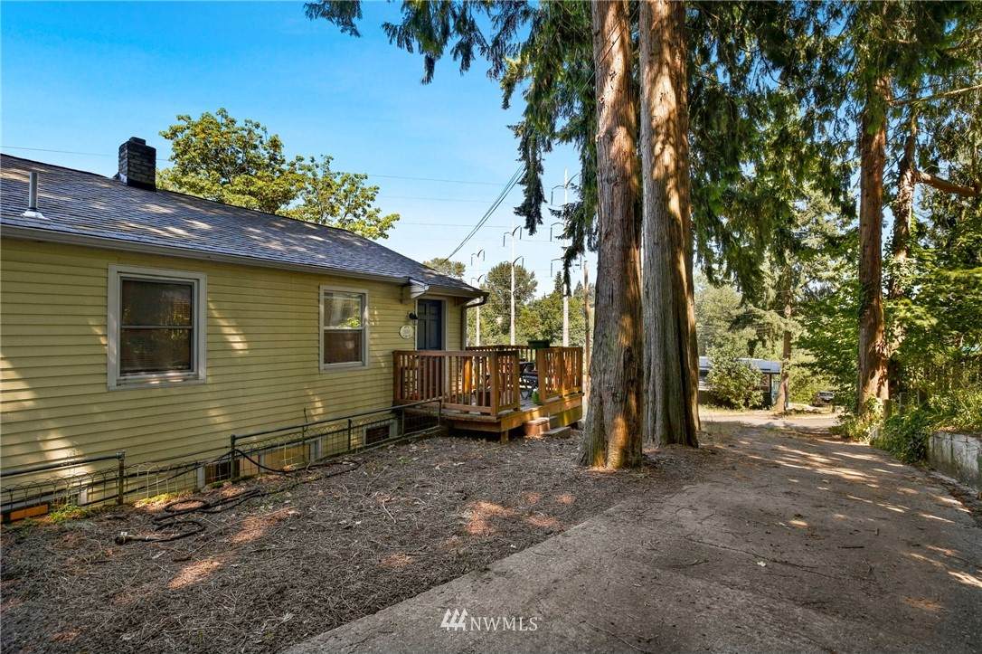 5634 Leo Street - Photo 1