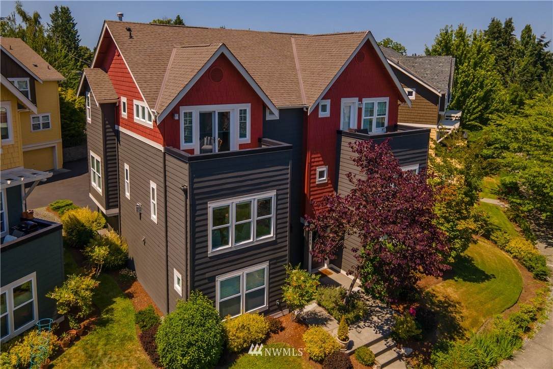 3233 Raymond Street - Photo 1