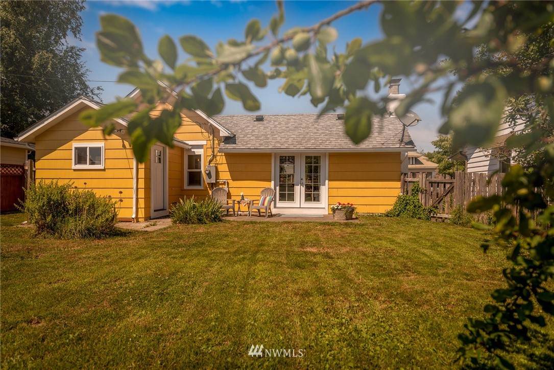 343 Boblett Street - Photo 1