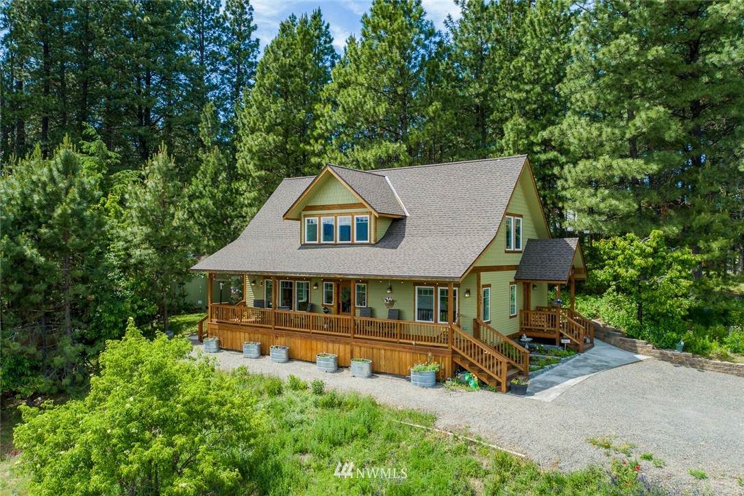 416 3rd Street - Photo 1