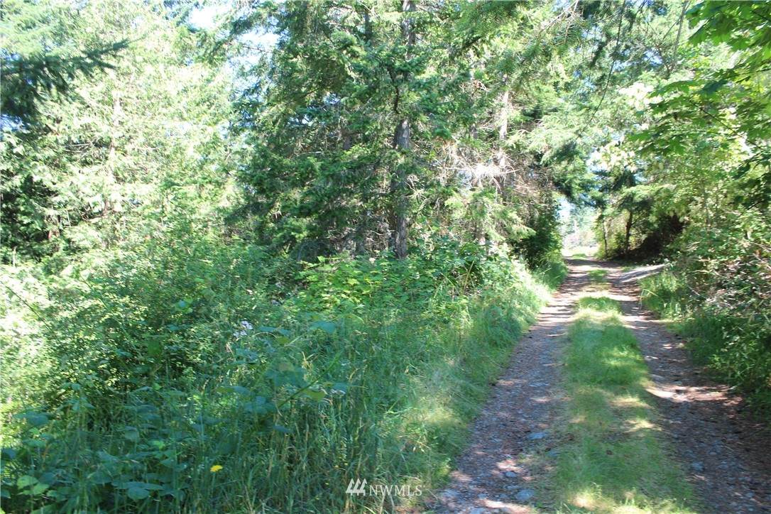 44 Hideaway Lane - Photo 1