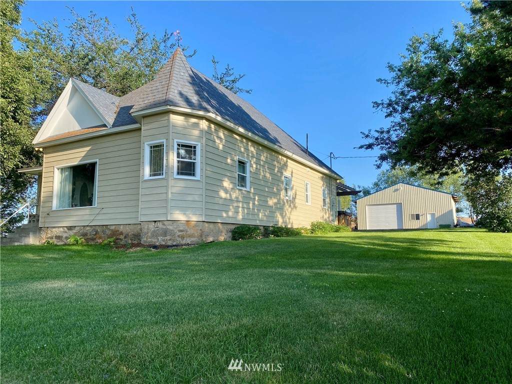 370 F Street - Photo 1