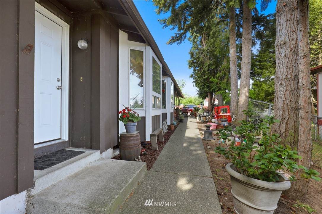 3632 Alaska Street - Photo 1