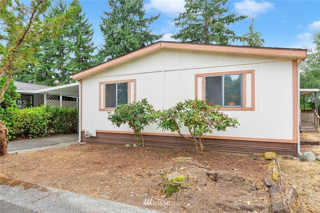 18425 95th Street - Photo 1