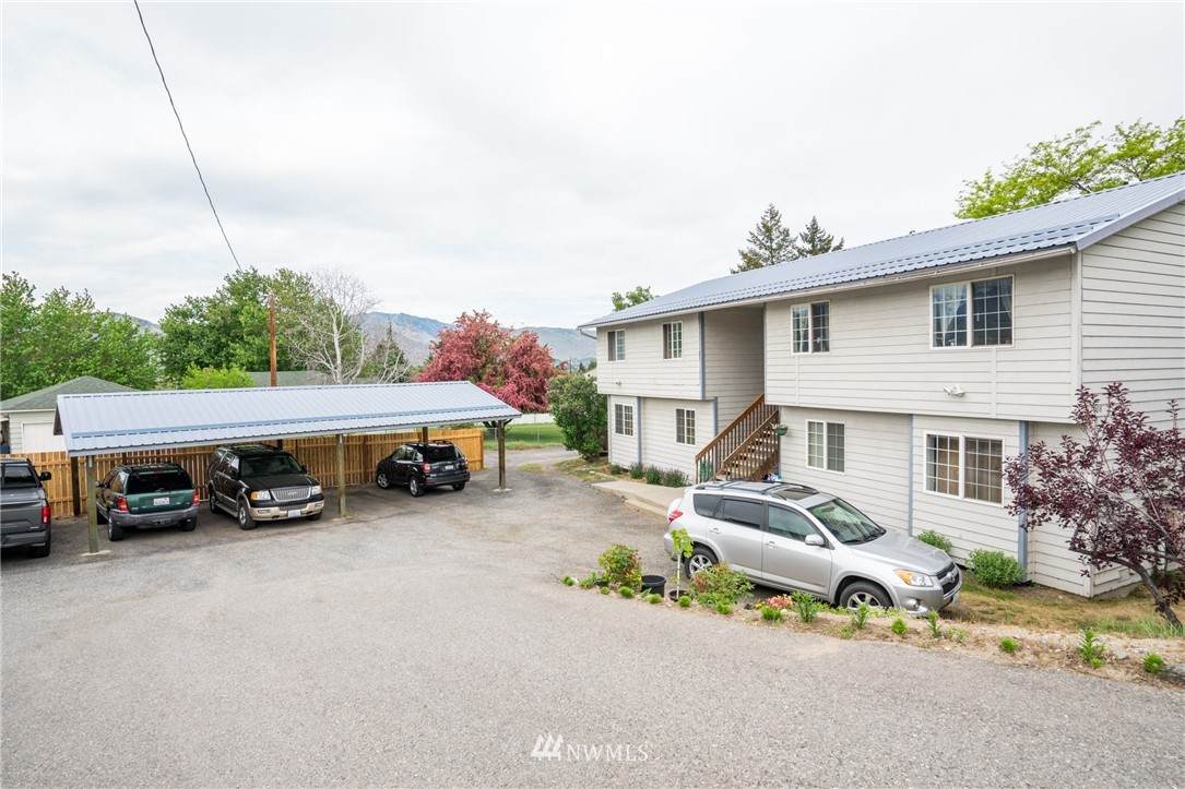 388 Eastmont Avenue - Photo 1