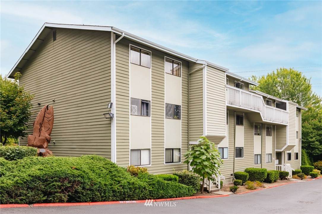 220 Clark Street - Photo 1