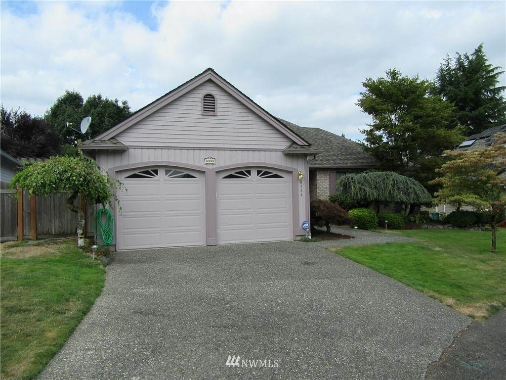 6335 114th Avenue - Photo 1