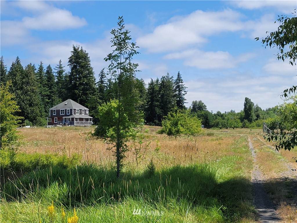 17909 Lawrence Lake Road SE, Yelm, WA 98597 (1810088) NW Home Experts