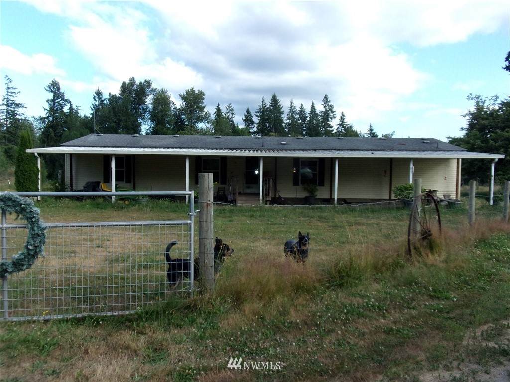 1106 330th Street - Photo 1