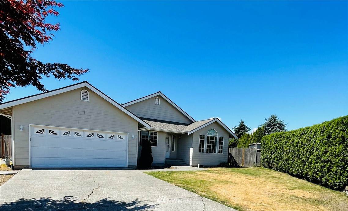 937 Pine Court - Photo 1