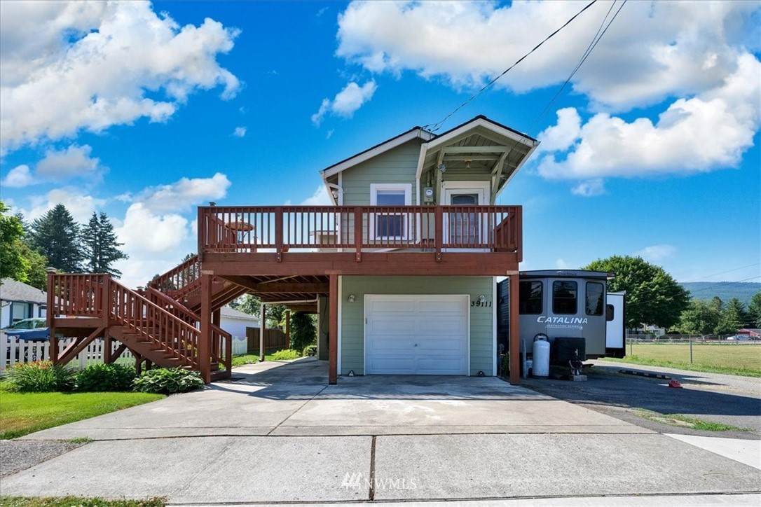 39111 Alpha Street - Photo 1
