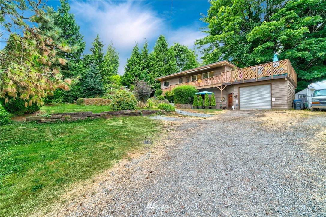 3125 172nd Street - Photo 1