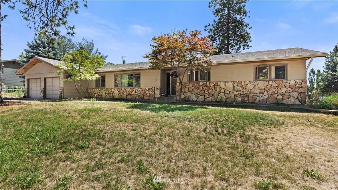 804 C Street - Photo 1