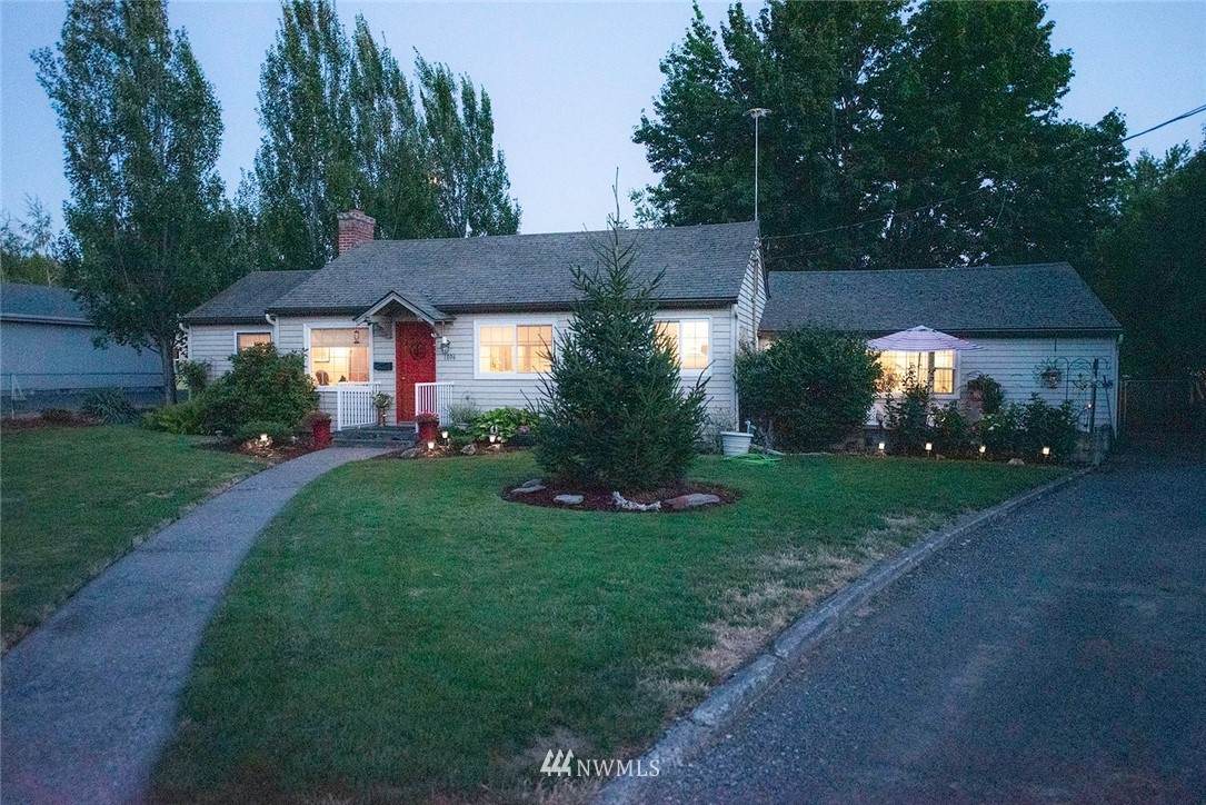1006 Whitman Street - Photo 1