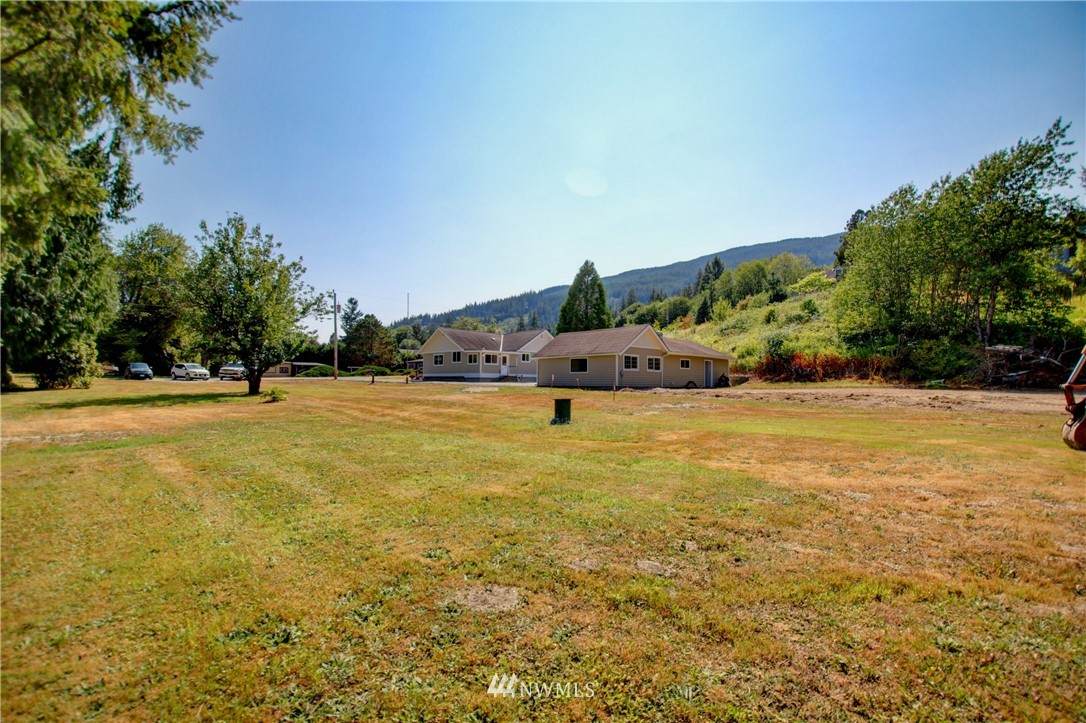 5190 School Street - Photo 1