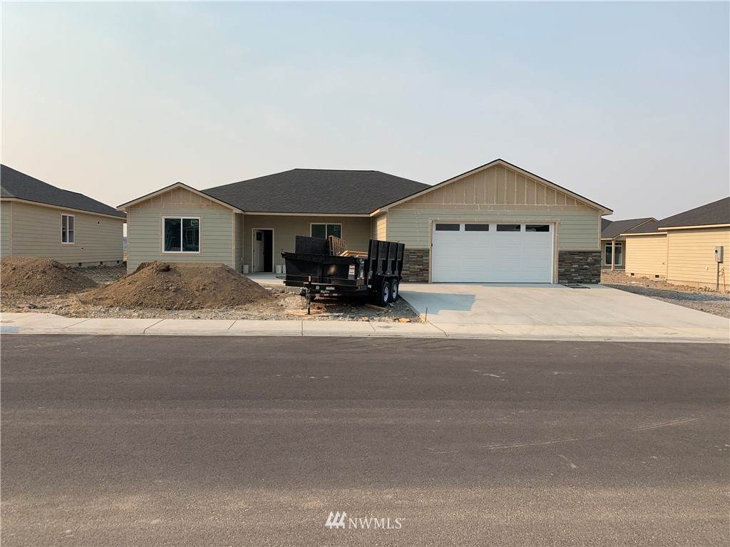 1006 8th Avenue - Photo 1