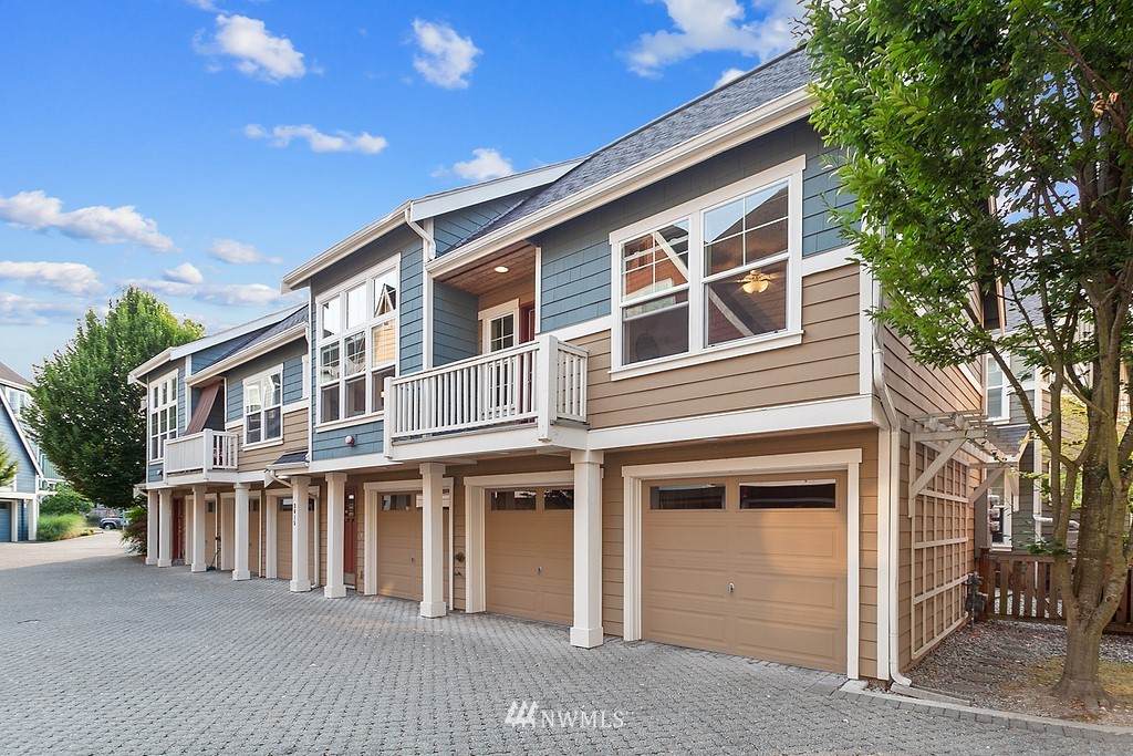 3015 Cycle Court - Photo 1