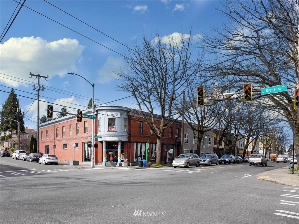 5619 Rainier Avenue - Photo 1