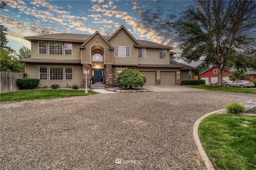 1309 Sturm Avenue - Photo 1